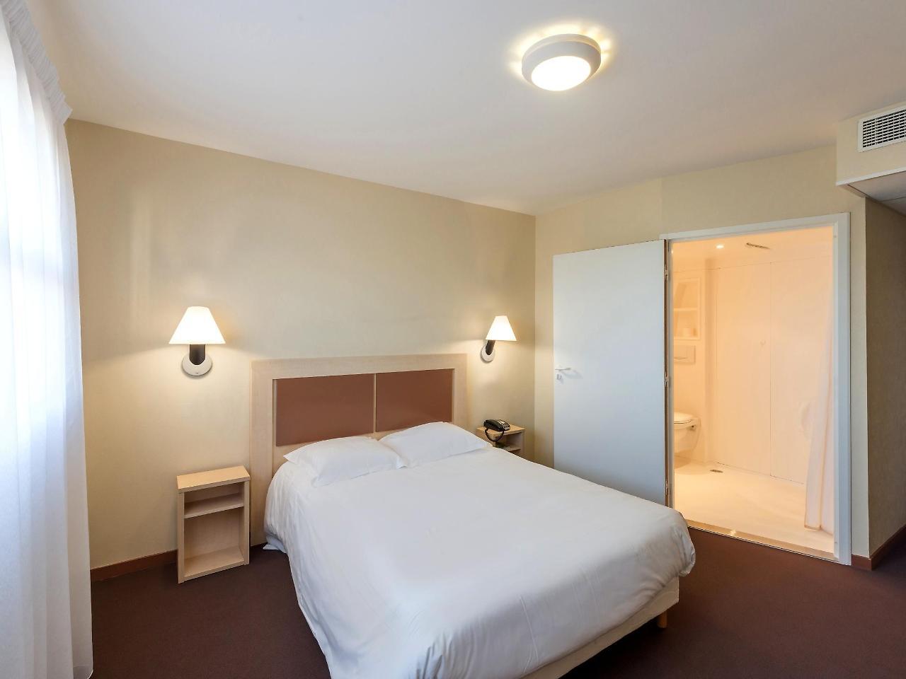 Cit'Hotel Talencia Thouars Exterior foto