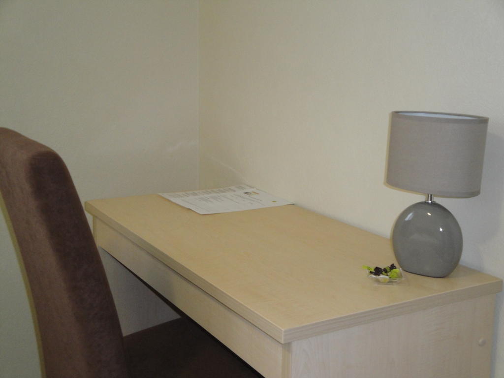 Cit'Hotel Talencia Thouars Quarto foto